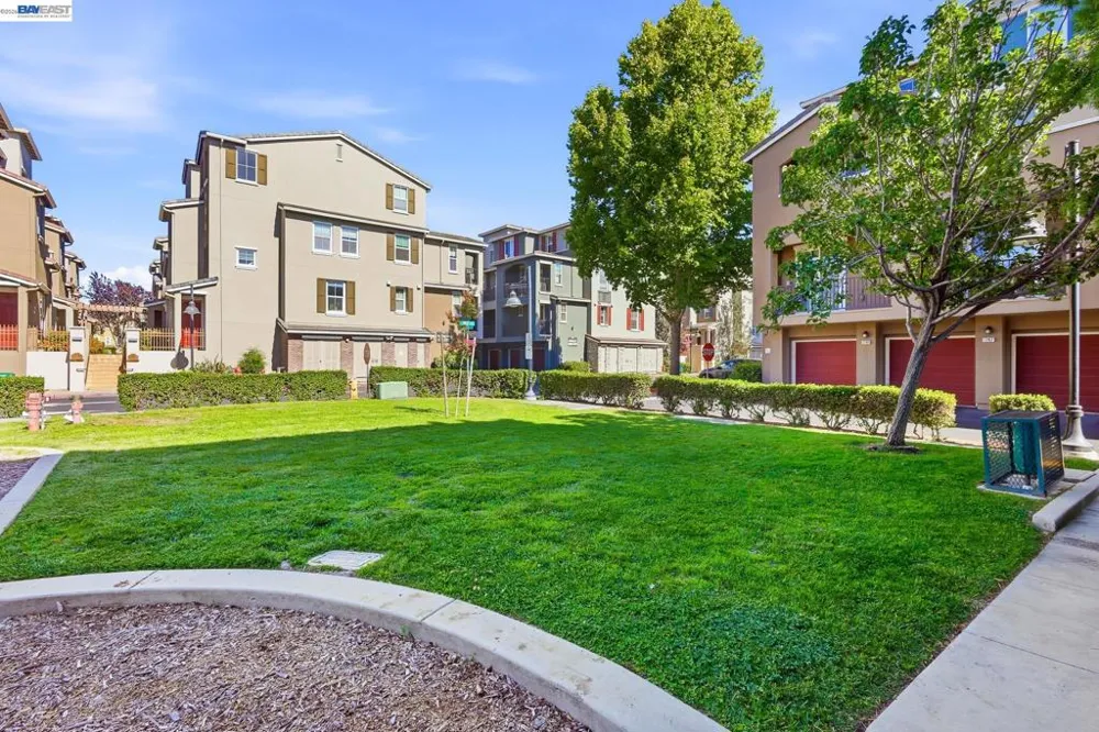 67 Bettencourt Way Milpitas, CA 95035