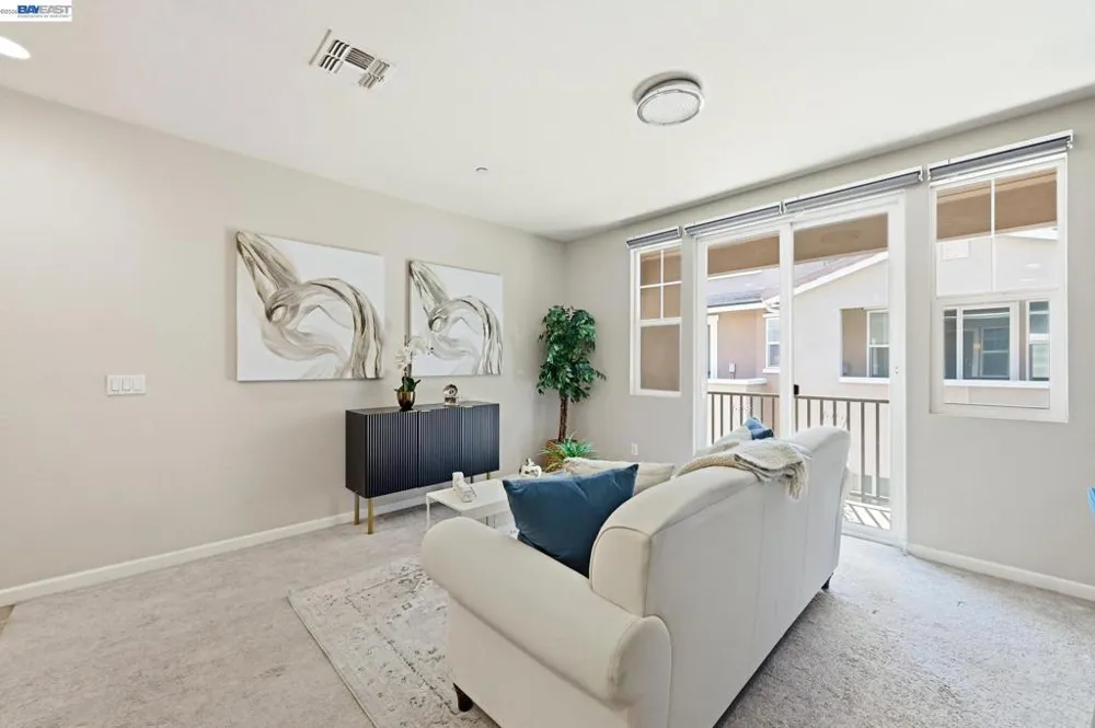 67 Bettencourt Way Milpitas, CA 95035