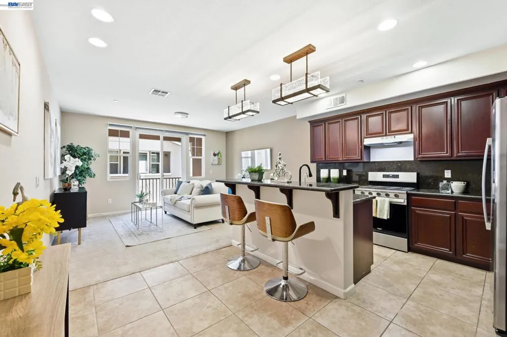 67 Bettencourt Way Milpitas, CA 95035