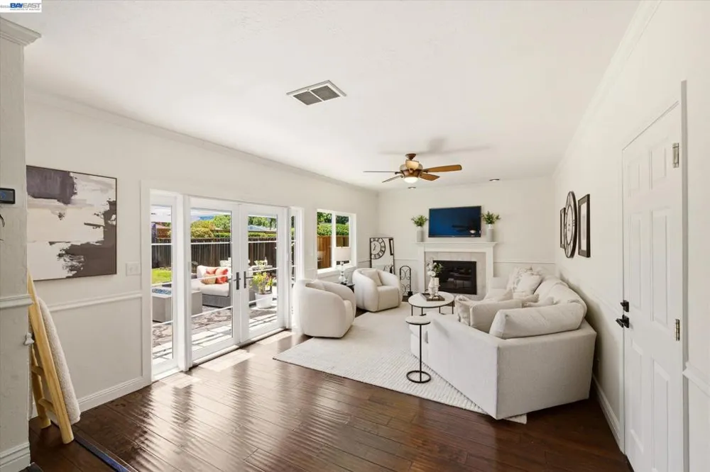 5016 Black Avenue Pleasanton, CA 94566