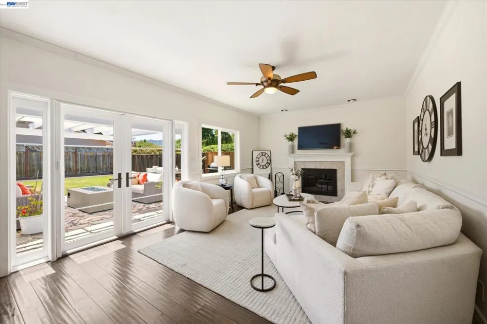 5016 Black Avenue Pleasanton, CA 94566