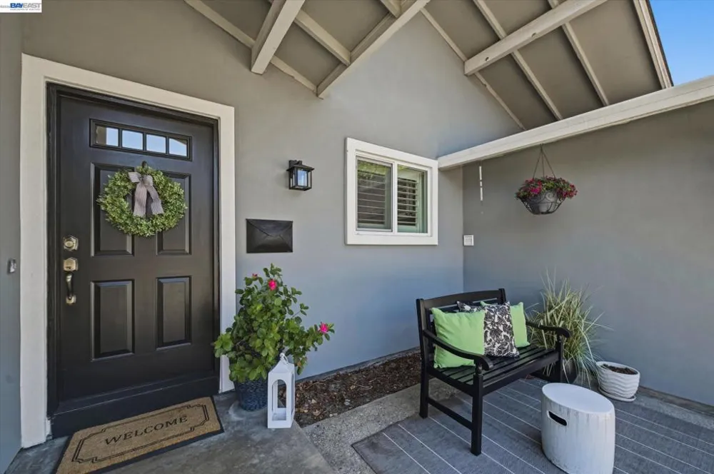 5016 Black Avenue Pleasanton, CA 94566