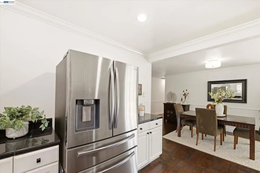 5016 Black Avenue Pleasanton, CA 94566
