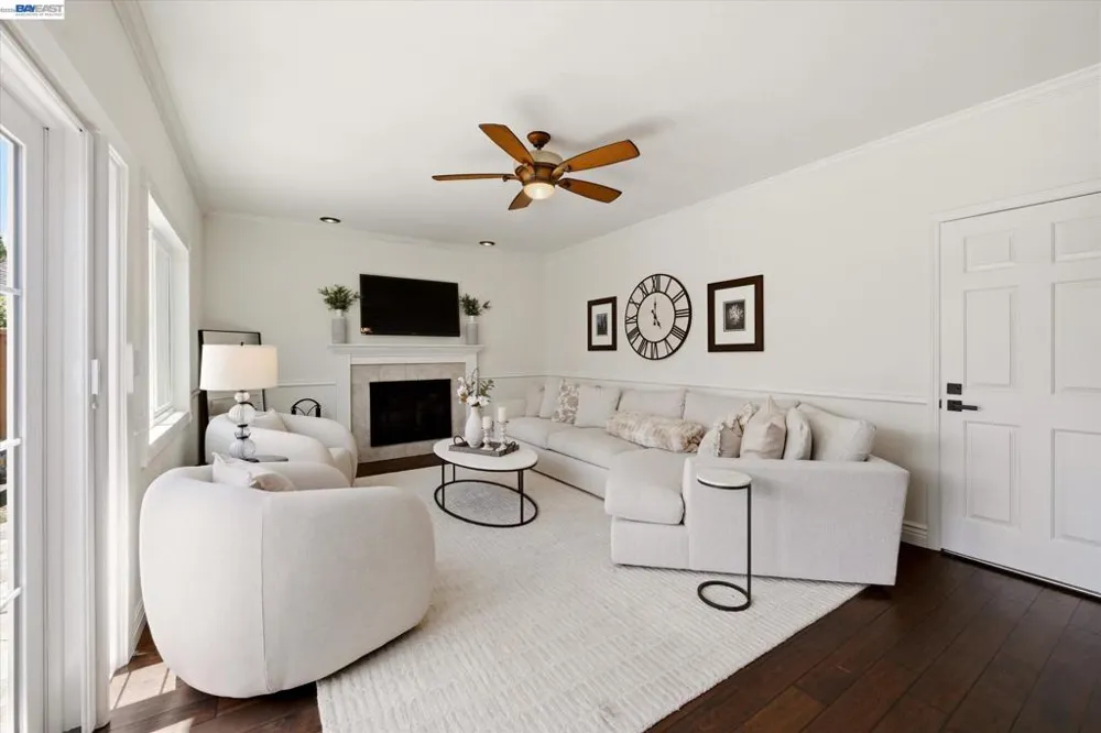 5016 Black Avenue Pleasanton, CA 94566