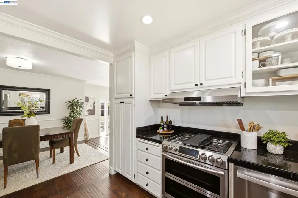 5016 Black Avenue Pleasanton, CA 94566