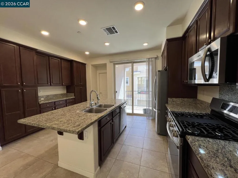 2762 Ferrara Cir San Jose, CA 95111