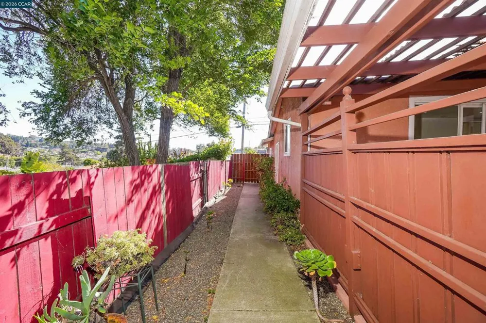 2908 Sargent Ave San Pablo, CA 94806
