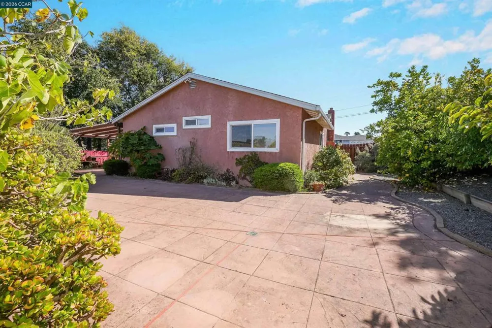 2908 Sargent Ave San Pablo, CA 94806