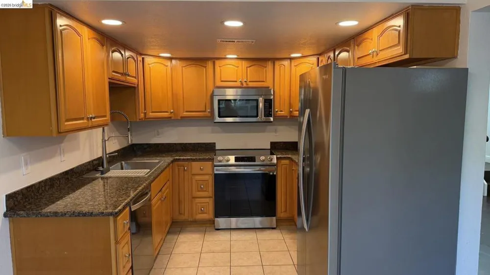 1800 Laguna ST #APT 5 Concord, CA 94520