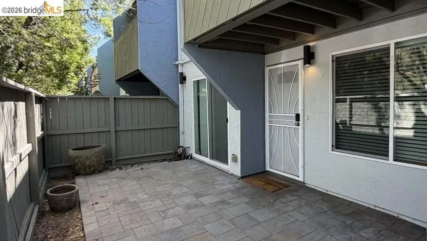1800 Laguna ST #APT 5 Concord, CA 94520