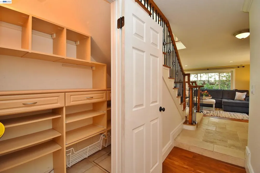 1626 Harlan Dr Danville, CA 94526