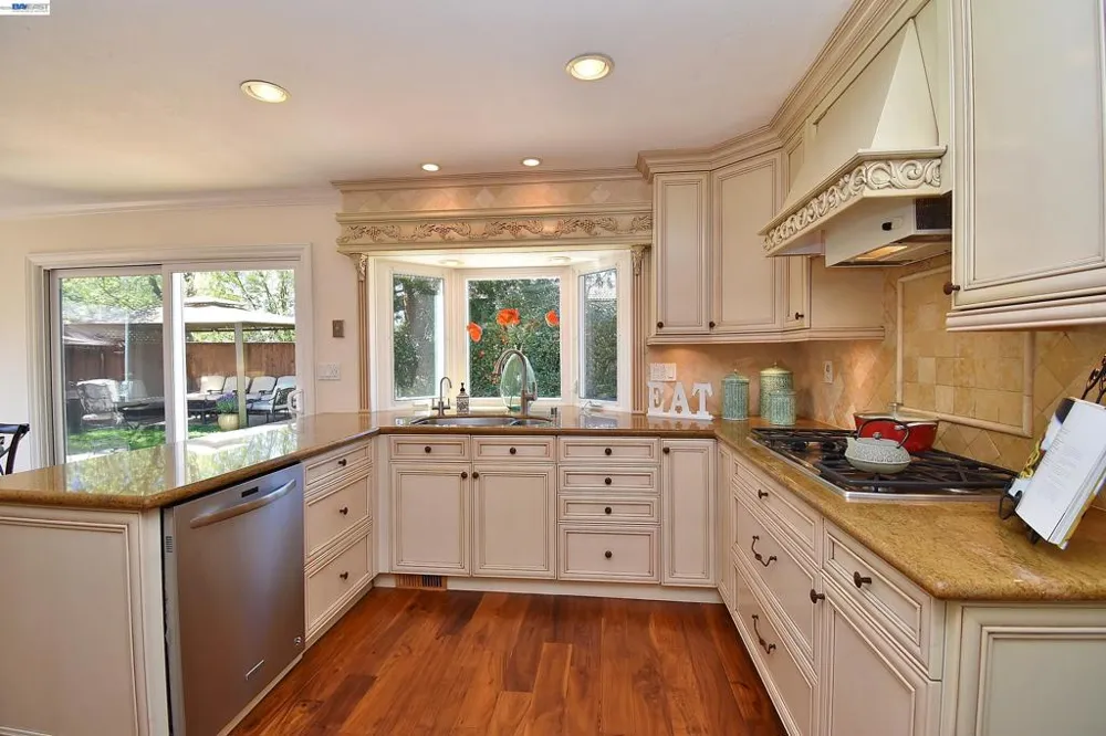 1626 Harlan Dr Danville, CA 94526