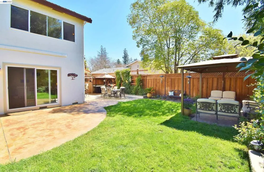 1626 Harlan Dr Danville, CA 94526
