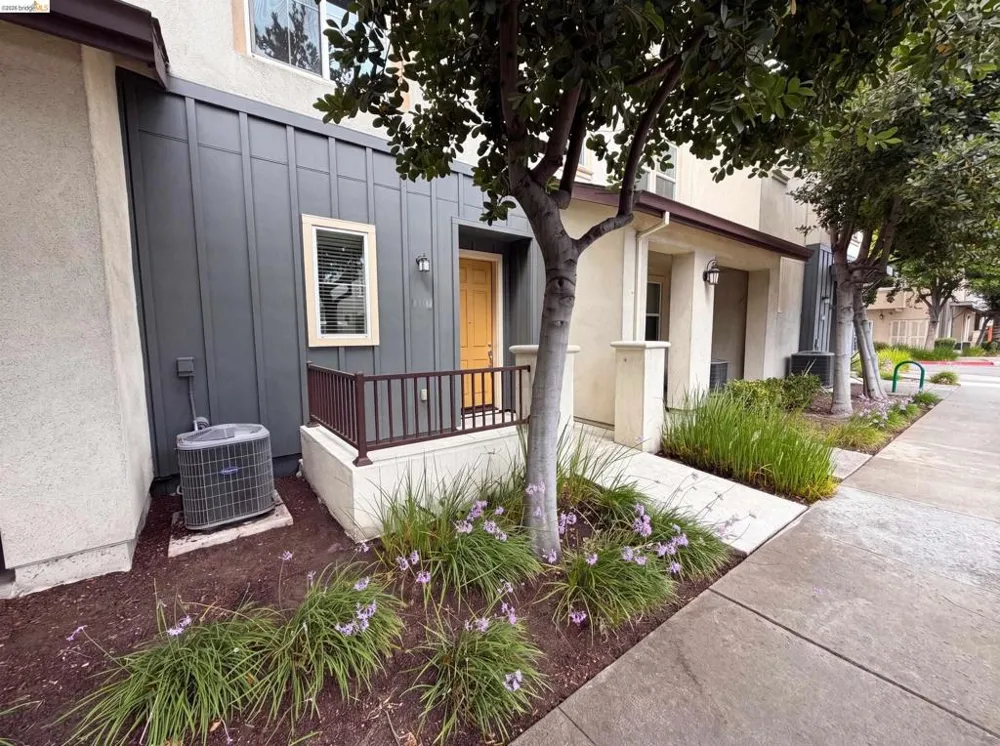 3127 Madsen St Hayward, CA 94541