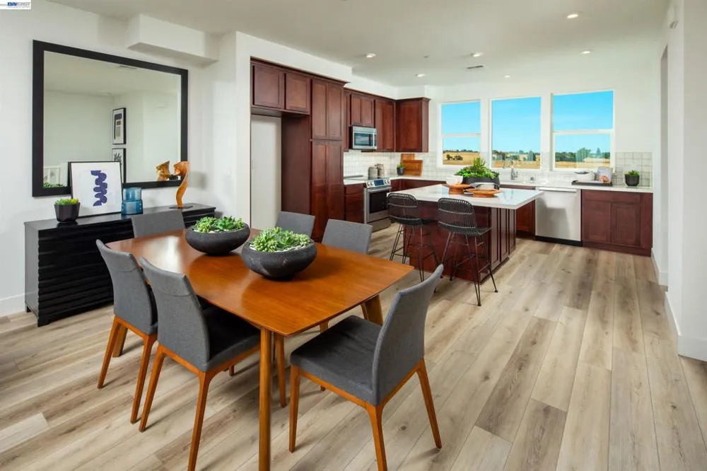 909 More Lane #1303 Morgan Hill, CA 95037