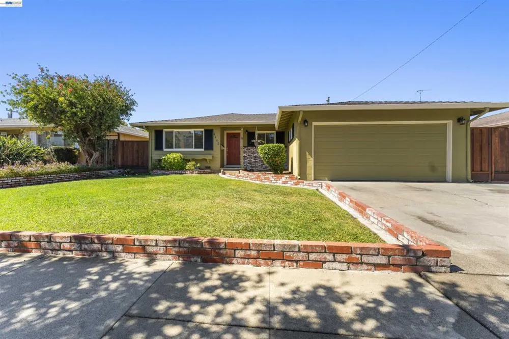 4442 Irvington Ave Fremont, CA 94538