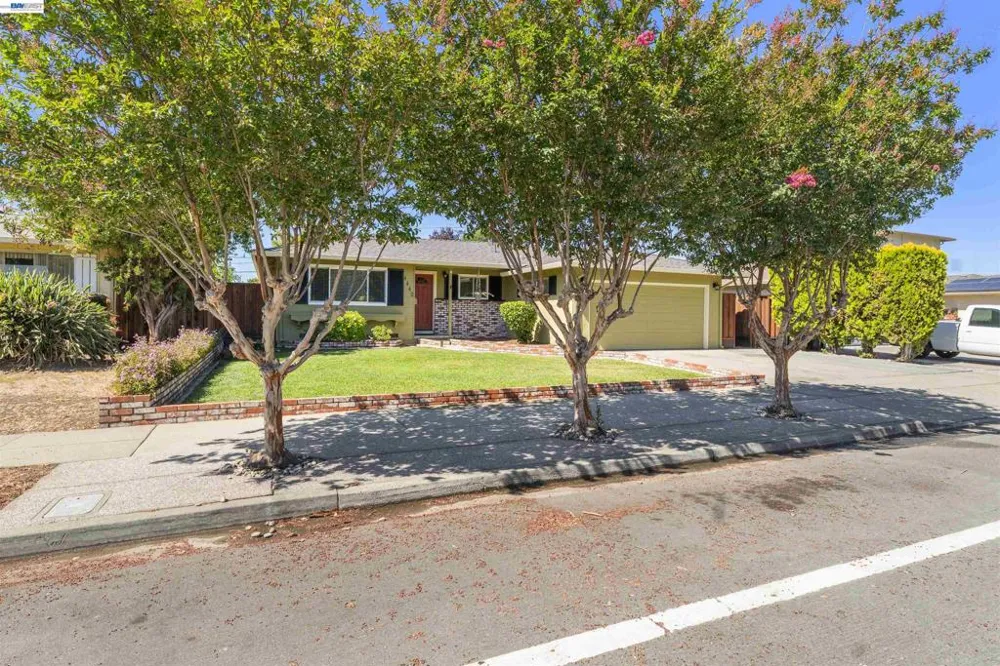 4442 Irvington Ave Fremont, CA 94538
