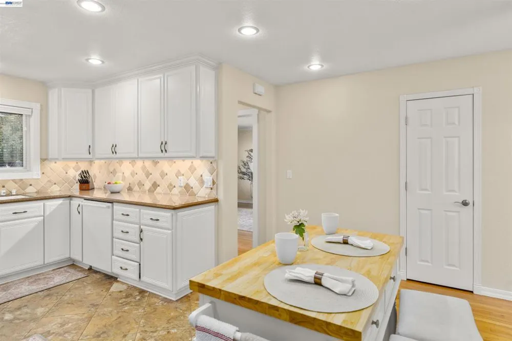 4442 Irvington Ave Fremont, CA 94538