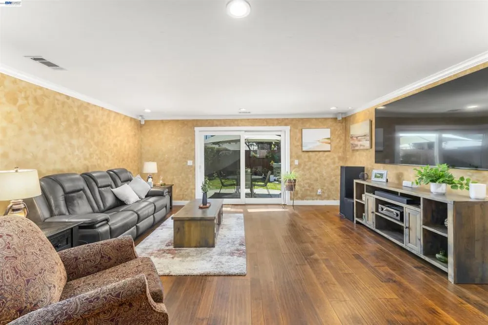 4442 Irvington Ave Fremont, CA 94538