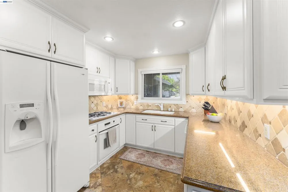 4442 Irvington Ave Fremont, CA 94538