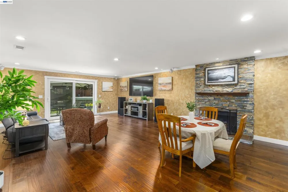 4442 Irvington Ave Fremont, CA 94538