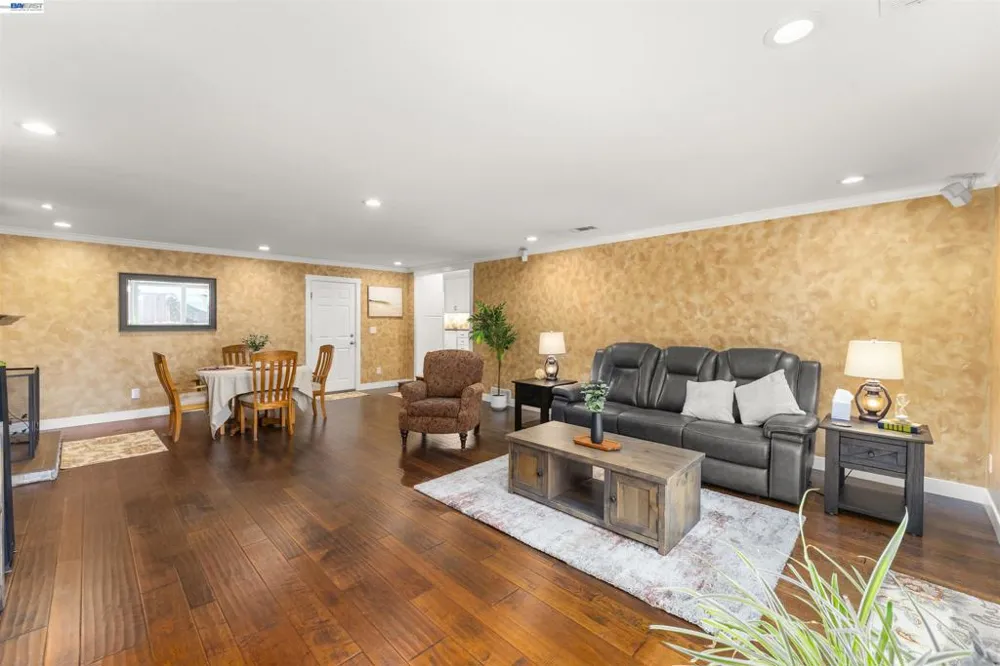 4442 Irvington Ave Fremont, CA 94538