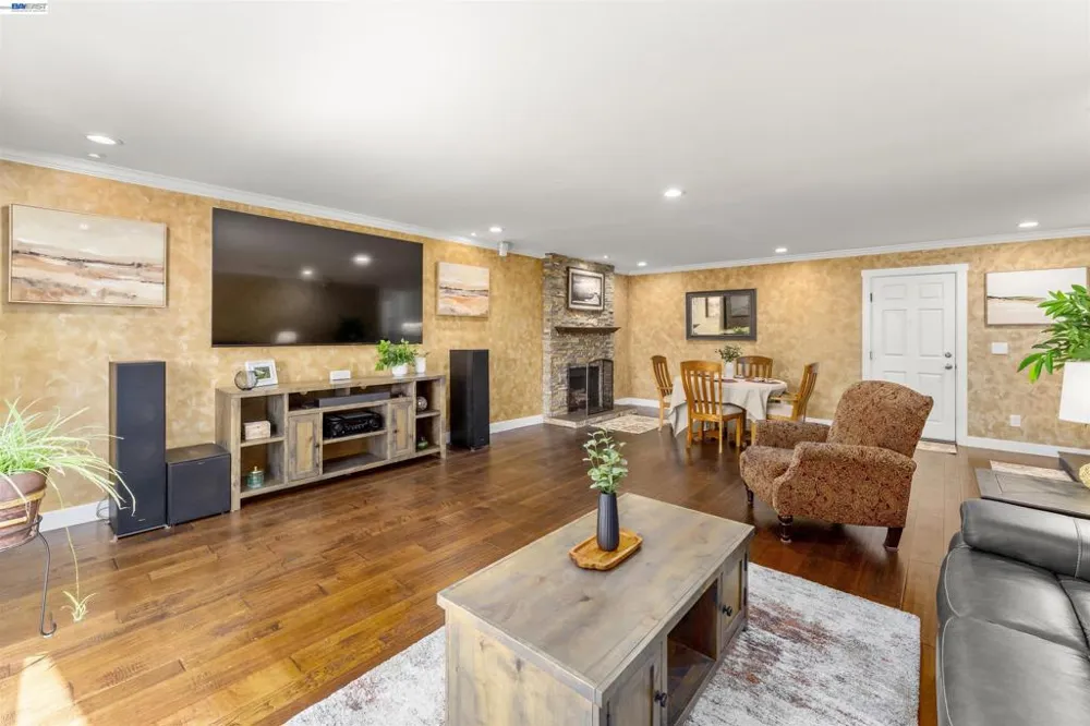 4442 Irvington Ave Fremont, CA 94538