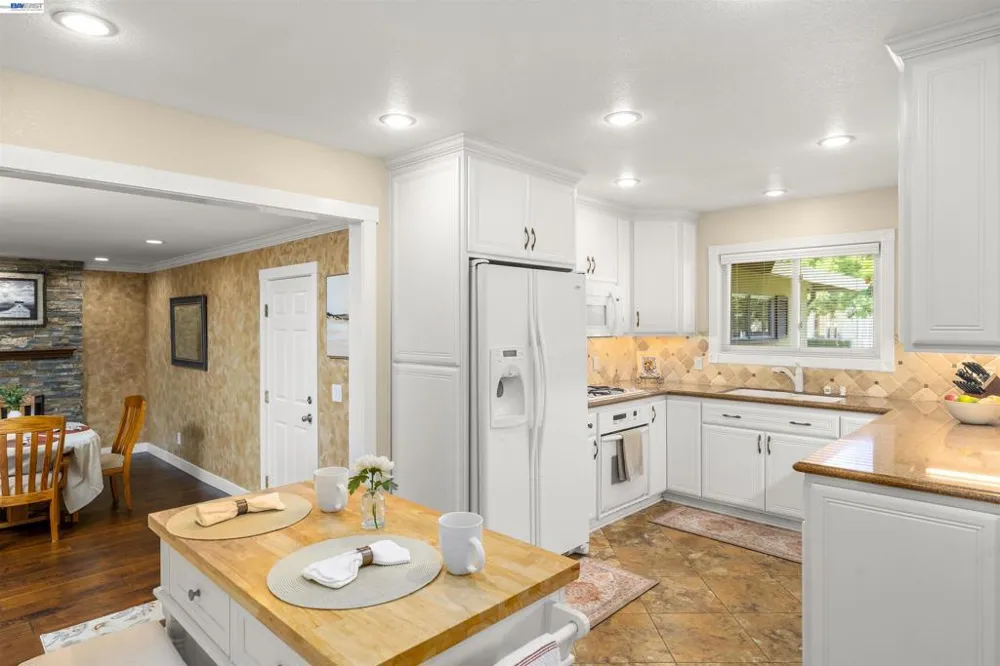 4442 Irvington Ave Fremont, CA 94538