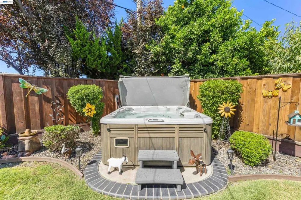 4442 Irvington Ave Fremont, CA 94538