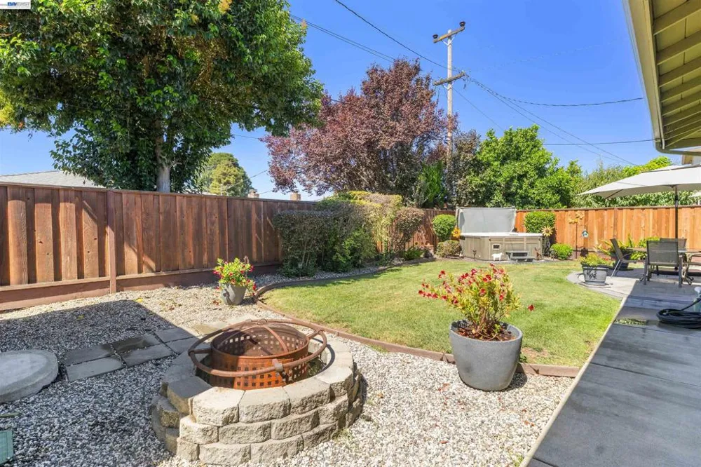 4442 Irvington Ave Fremont, CA 94538