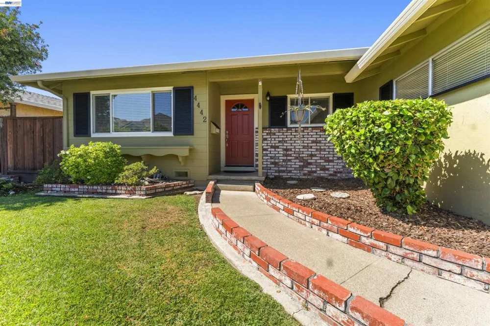 4442 Irvington Ave Fremont, CA 94538