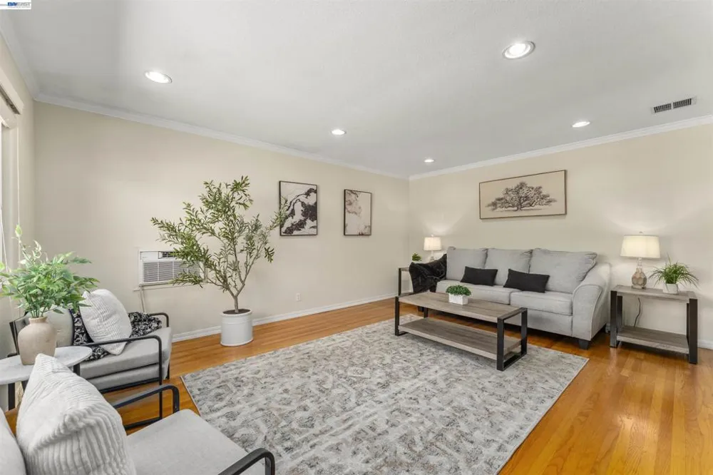 4442 Irvington Ave Fremont, CA 94538
