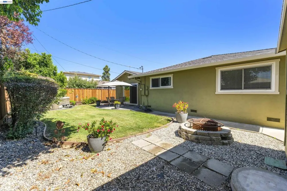4442 Irvington Ave Fremont, CA 94538