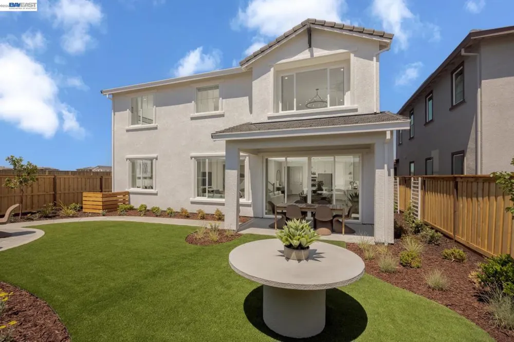 314 E Cyldesdale Court Mountain House, CA 95391