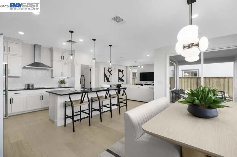 1904 S Lazuli Street Mountain House, CA 95391