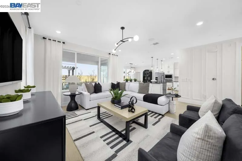 1904 S Lazuli Street Mountain House, CA 95391