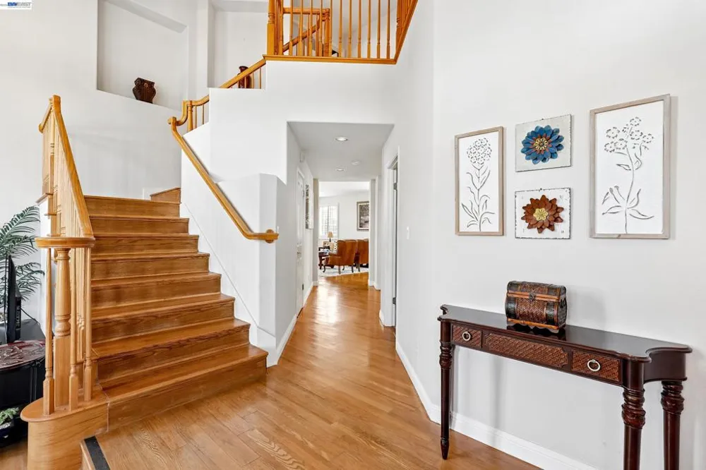 477 Obsidian Way Clayton, CA 94517