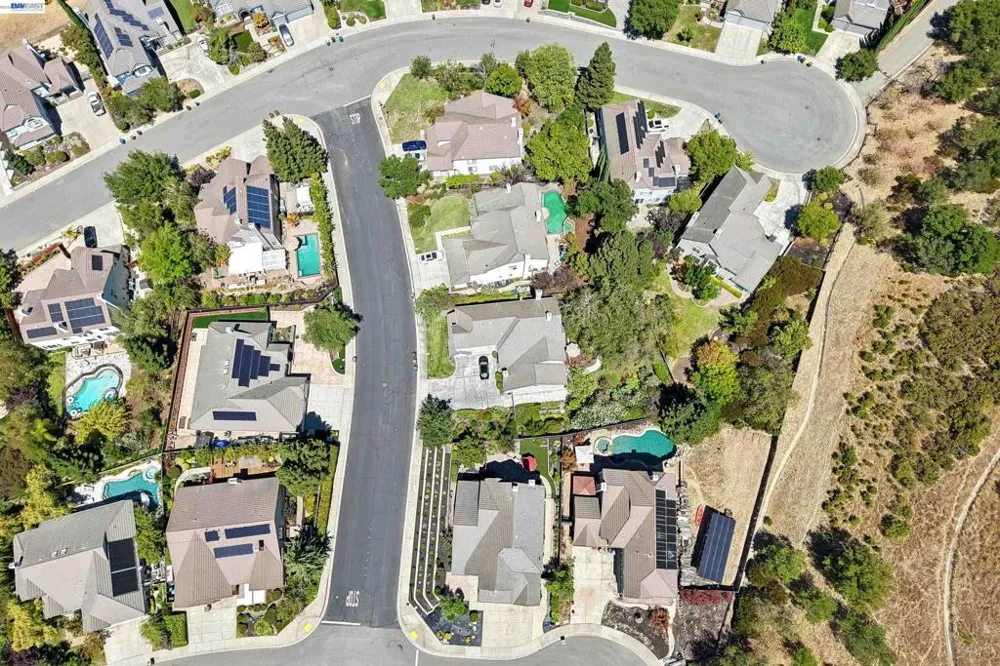 477 Obsidian Way Clayton, CA 94517