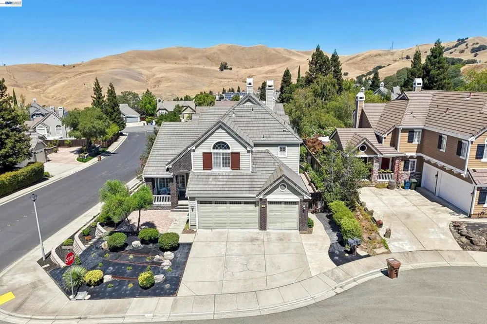 477 Obsidian Way Clayton, CA 94517