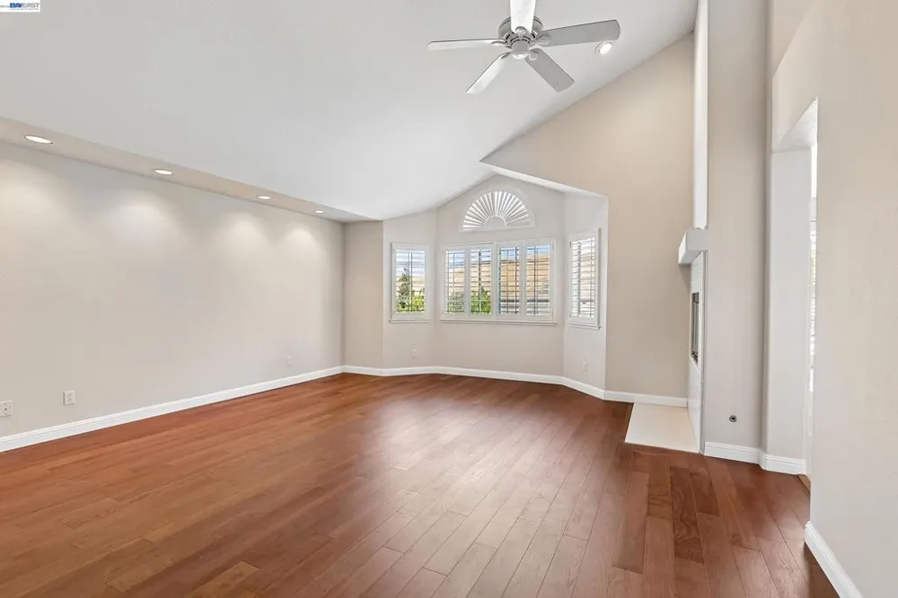 477 Obsidian Way Clayton, CA 94517
