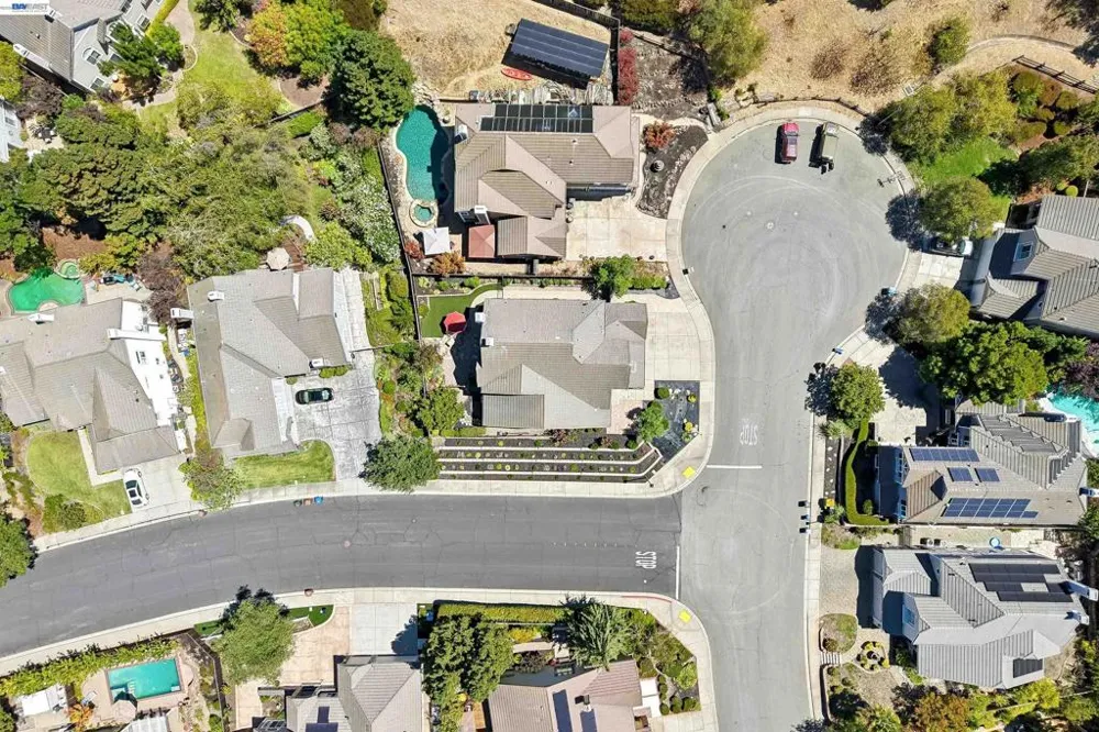 477 Obsidian Way Clayton, CA 94517
