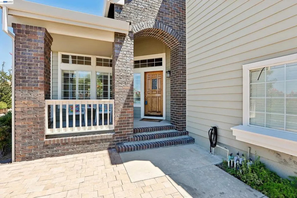 477 Obsidian Way Clayton, CA 94517