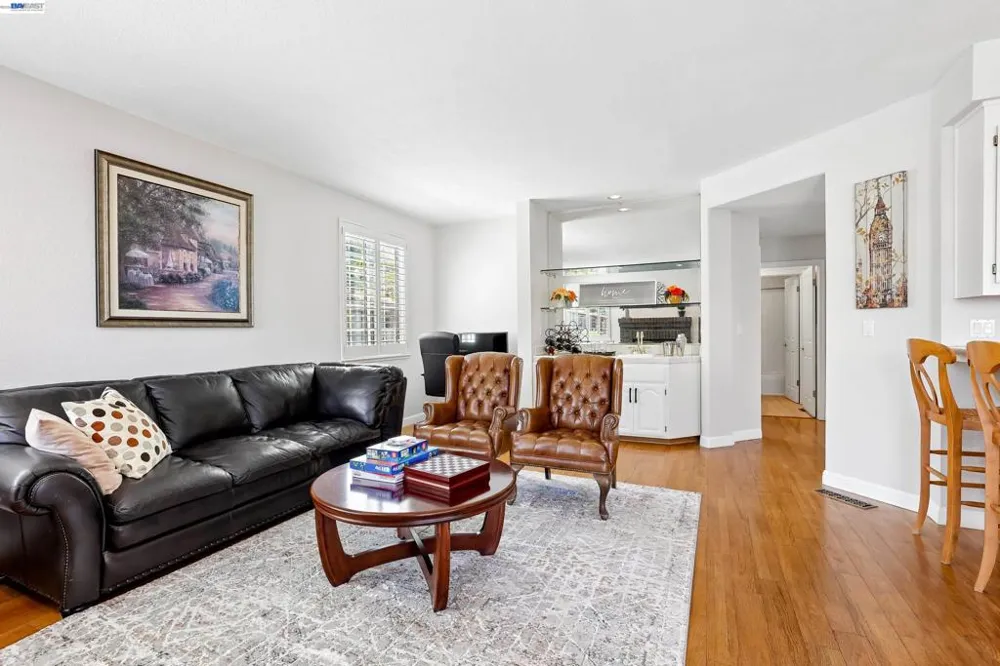 477 Obsidian Way Clayton, CA 94517