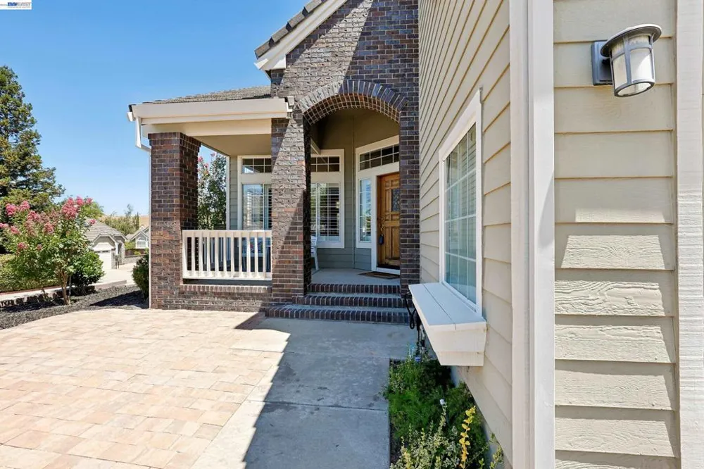 477 Obsidian Way Clayton, CA 94517