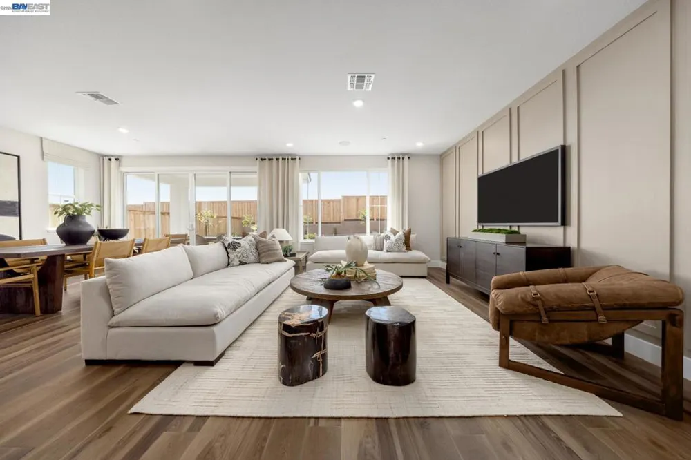 313 E Gobind Blvd Mountain House, CA 95391