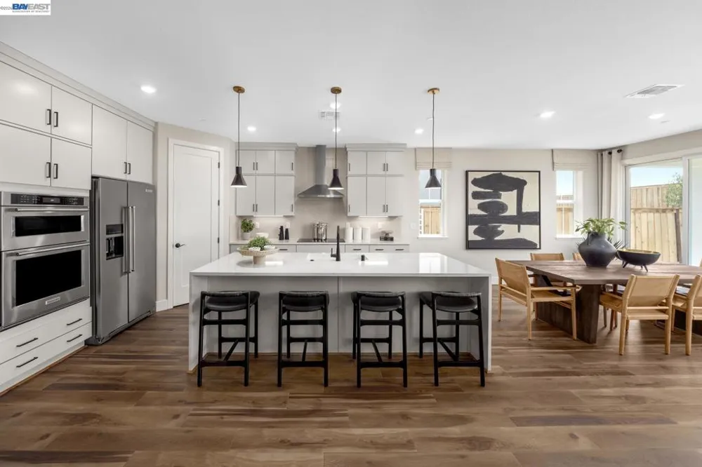 313 E Gobind Blvd Mountain House, CA 95391