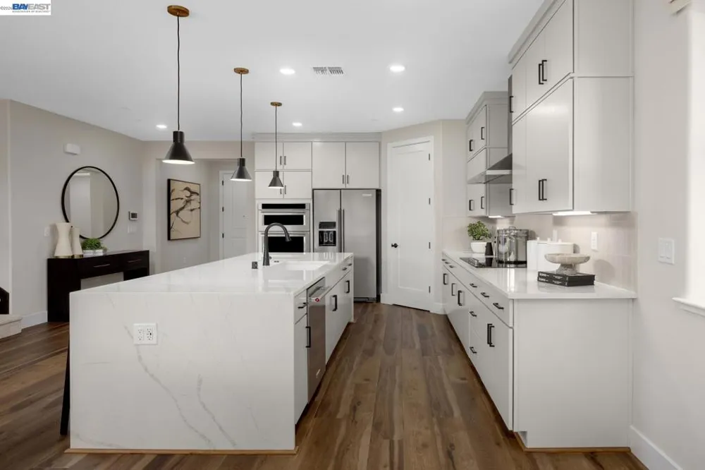 313 E Gobind Blvd Mountain House, CA 95391