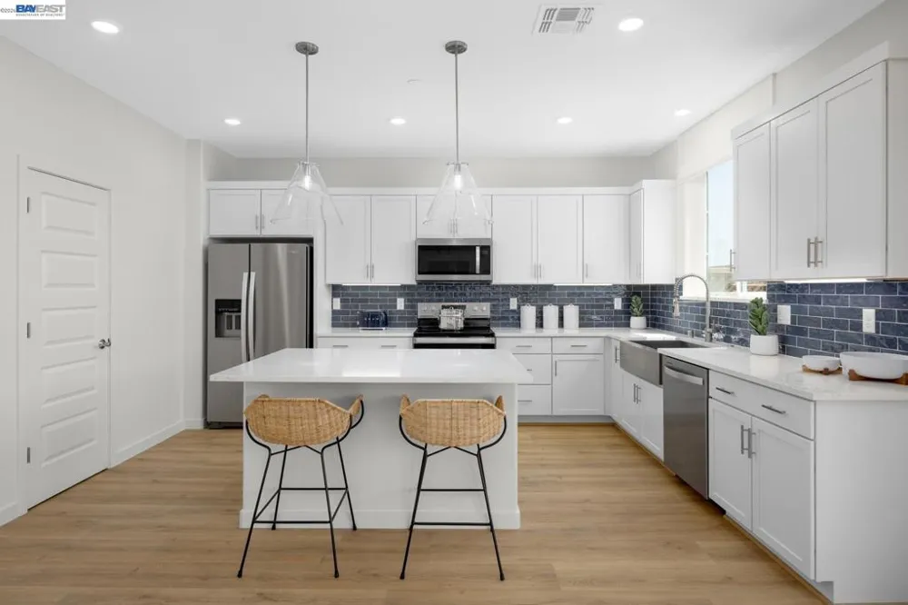 302 E Clydesdale Court Mountain House, CA 95391