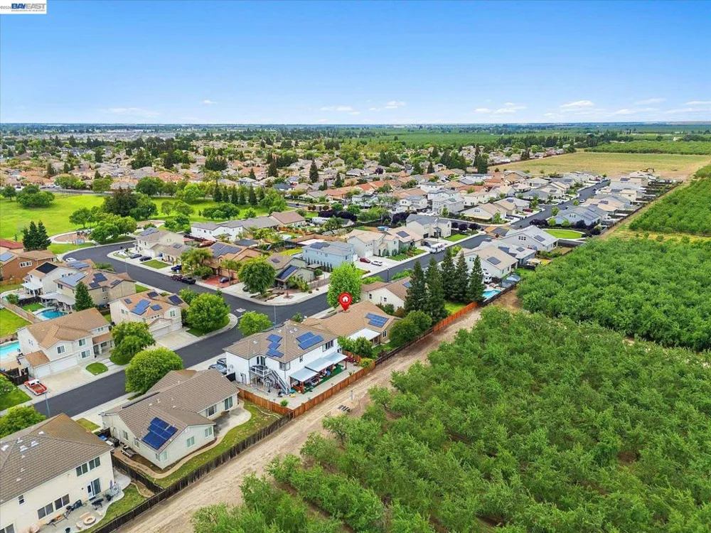 744 Vasconcellos Ave Manteca, CA 95336