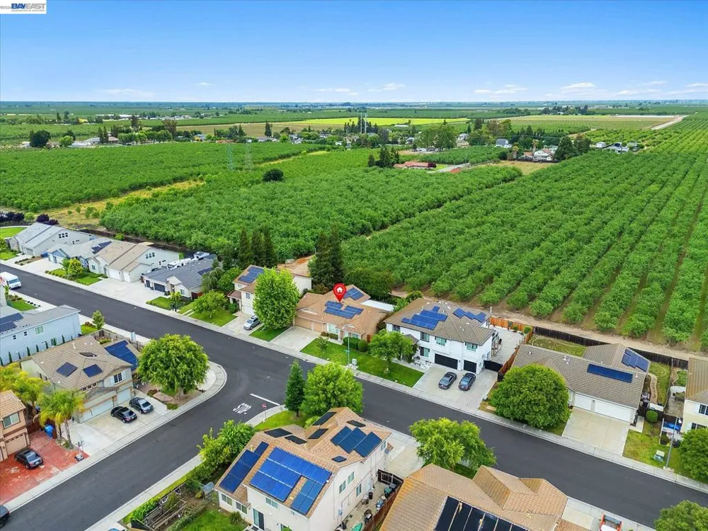 744 Vasconcellos Ave Manteca, CA 95336